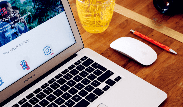 exemple cv marketing header
